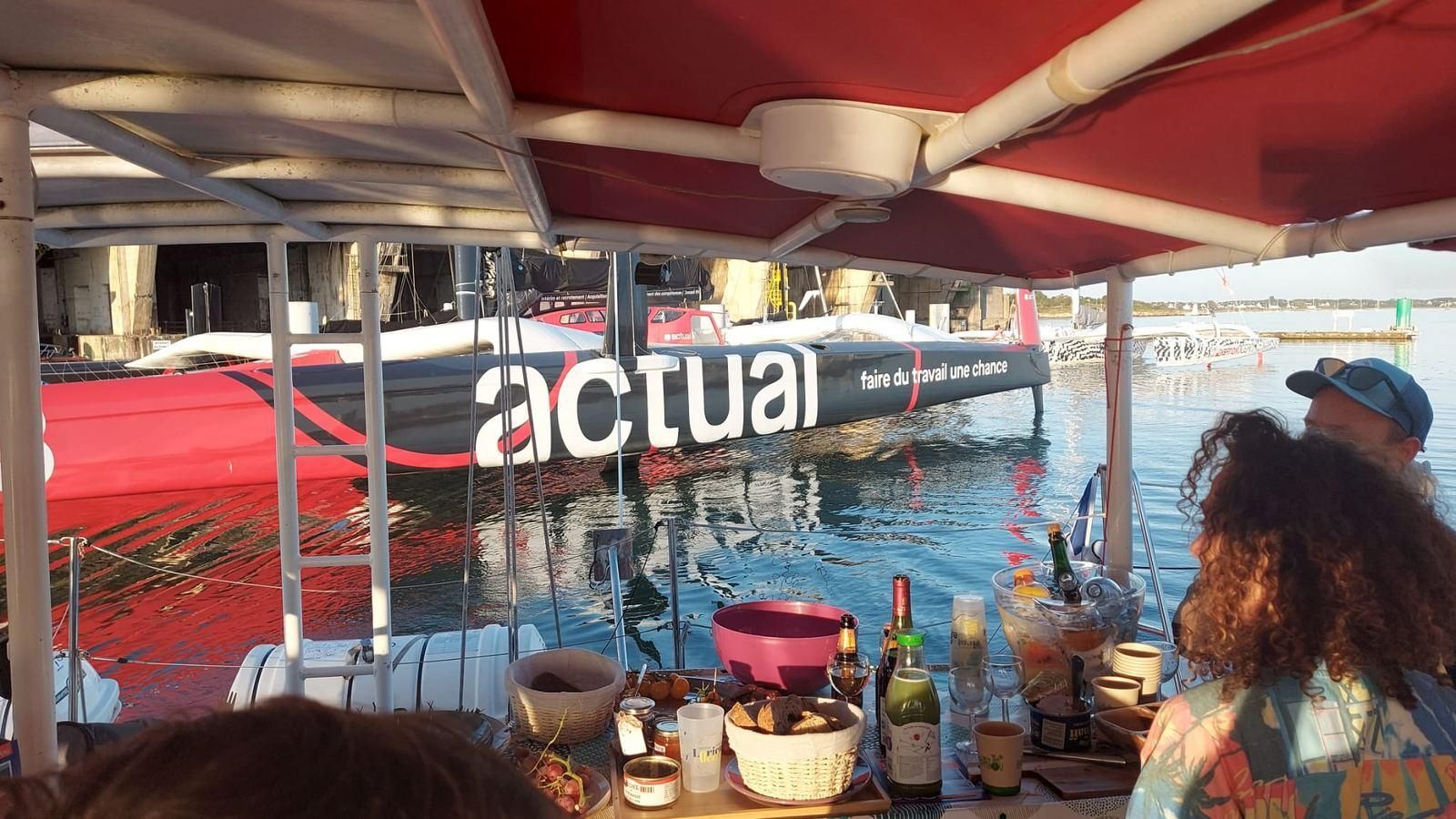 Voilier de course Actual, partenaire du club